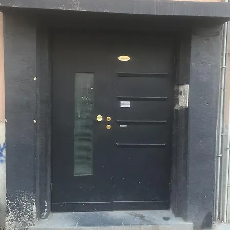 Funky Flat In Top Center صوفيا